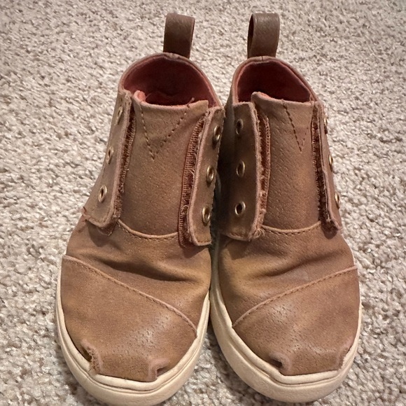 Toms Boys size 9 - Picture 4 of 4
